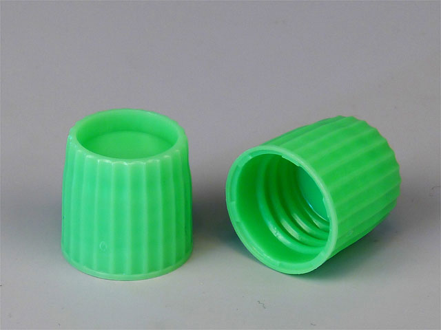 Obaly všeho druhu včetně zátek