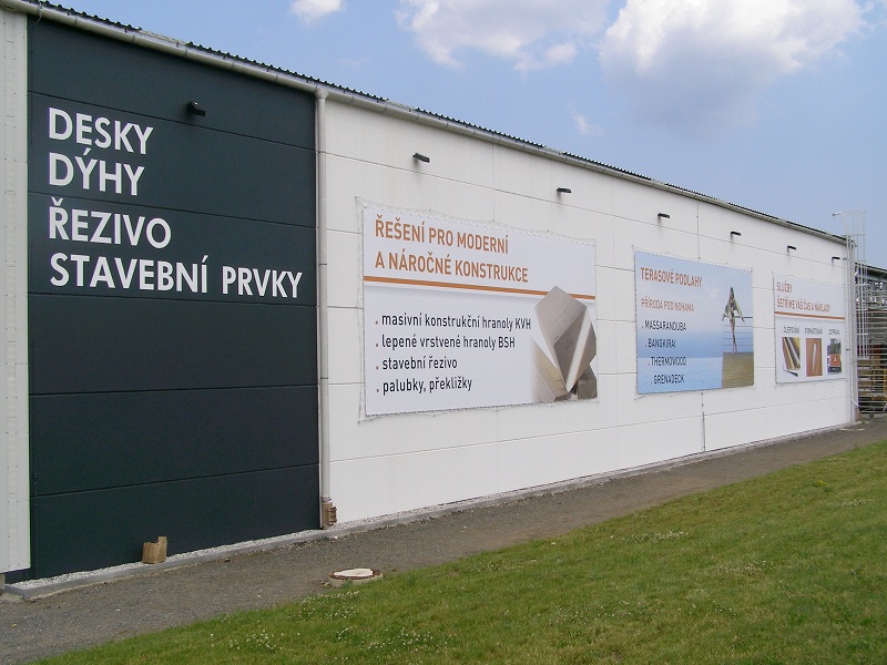 Reklamy přitahují pohledy i zákazníky