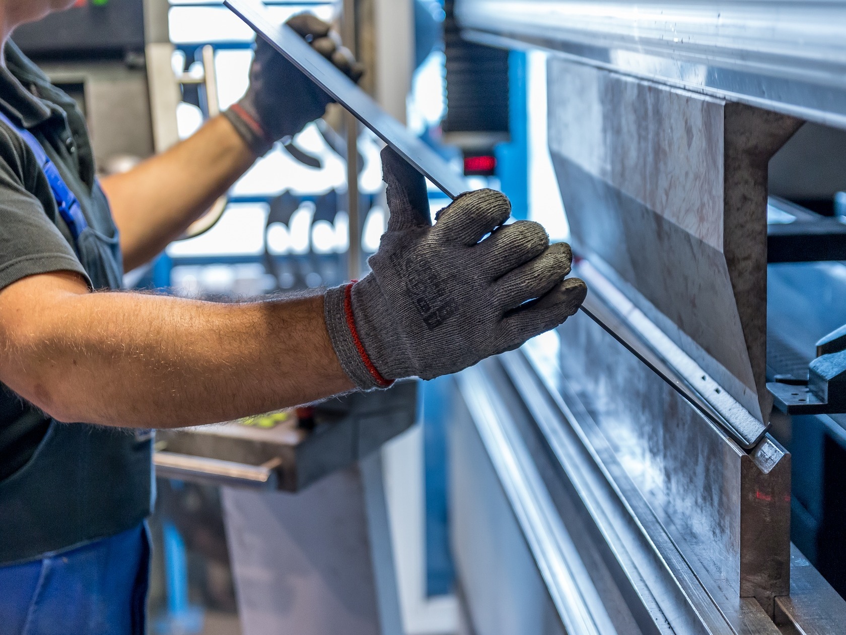 Kovové zábradlí je elegantní i funkční