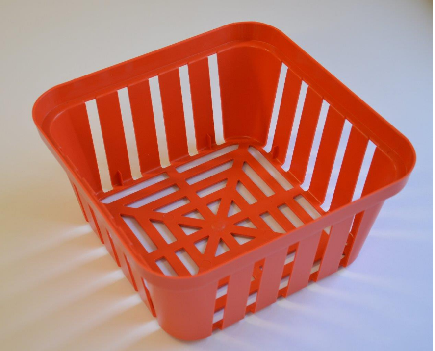 Plasty se u nás vyrábí už od první republiky