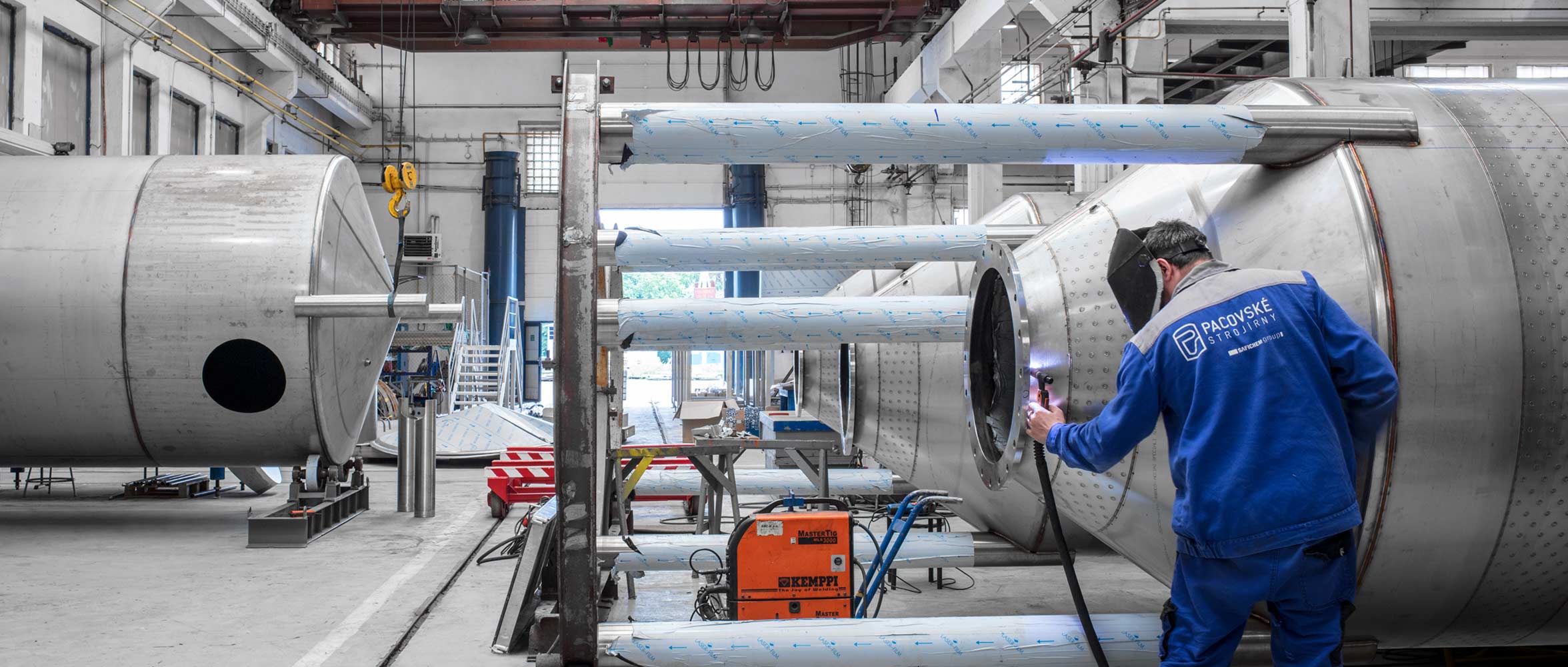 Nerezové výrobky pro pivovary i farmacii mají u Pacovských strojíren již staletou tradici