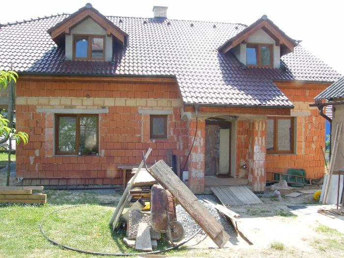 Stavba domu na klíč: Od výběru stavební společnosti k dokončení vašeho snu