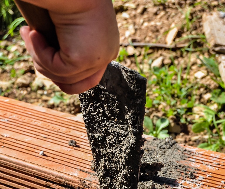 stavba sklepa svepomoci