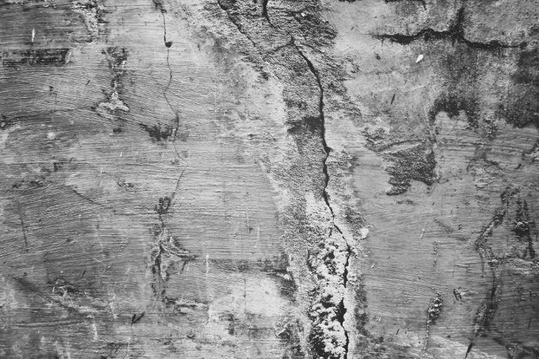 vodorovne trhliny ve zdivu